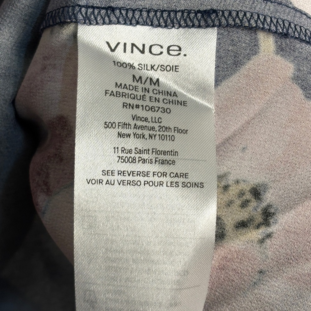 Vince 100% Silk Floral Blouse NWT Medium Navy Button Front Quiet Luxury Luxe - Picture 8 of 11